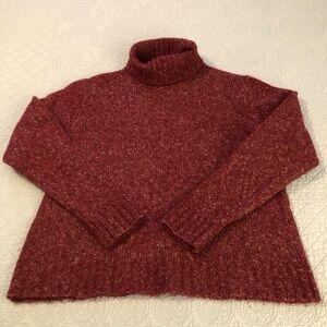 L.L. Bean women’s wool blend turtleneck sweater. Size XL.
